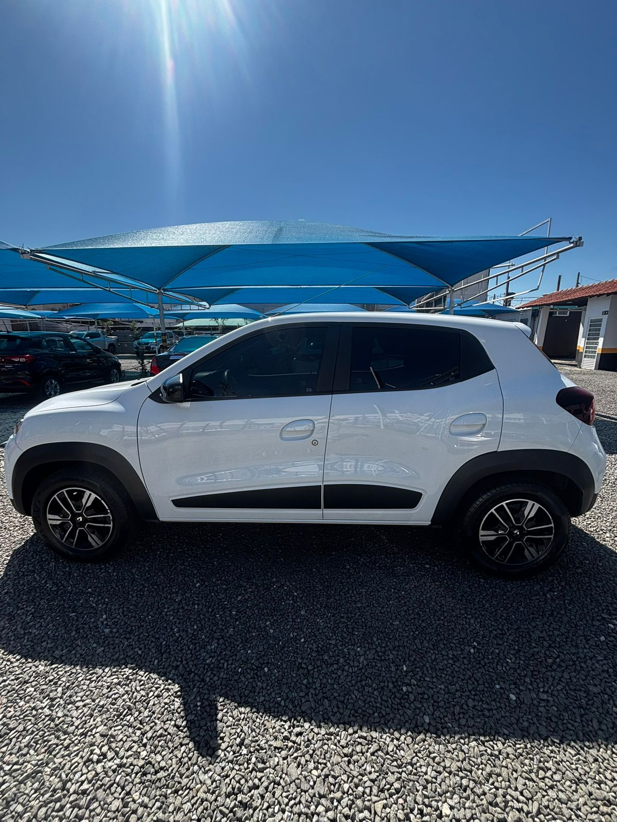 RENAULT KWID INTENSE