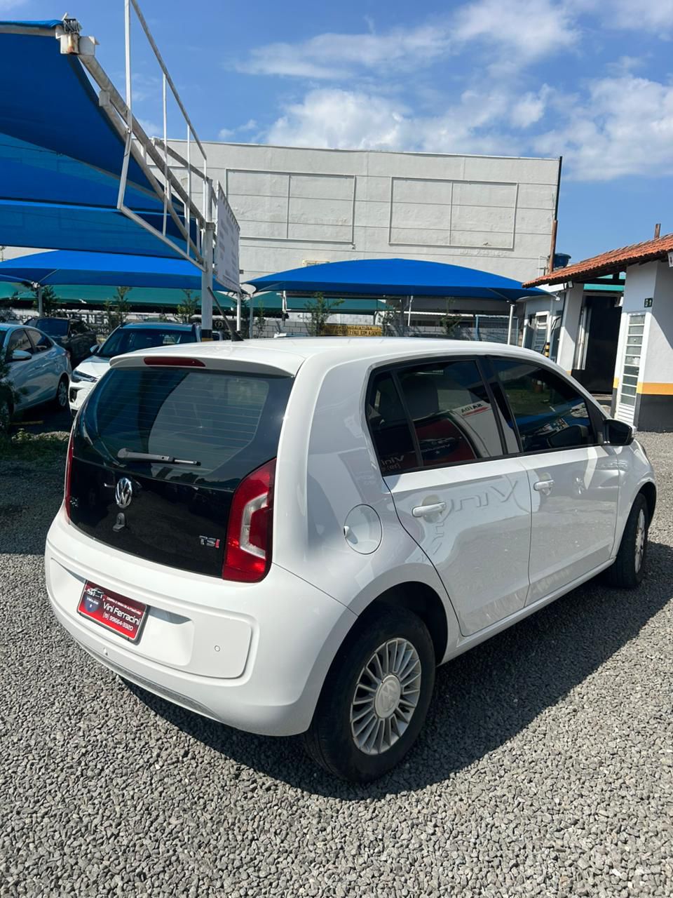VOLKSWAGEN UP TSI
