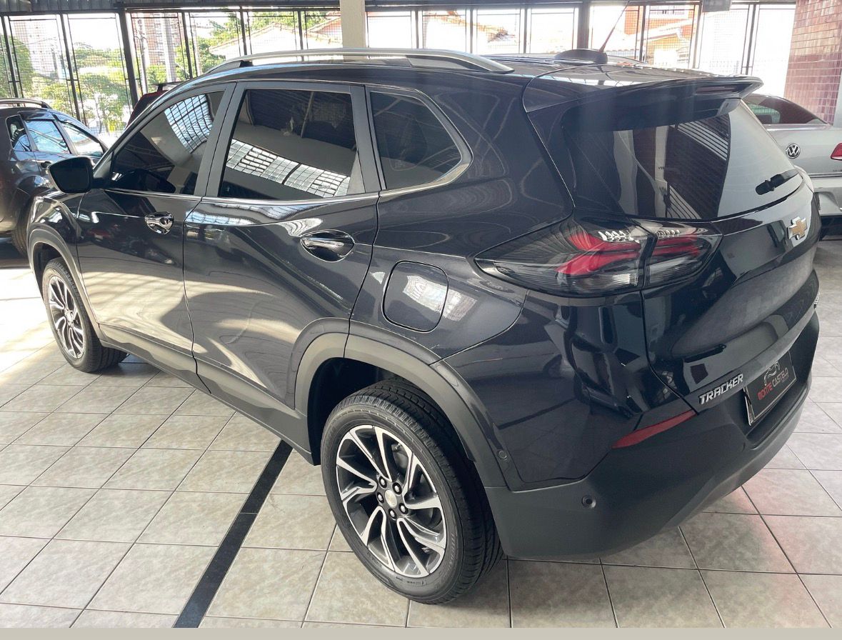 CHEVROLET TRACKER