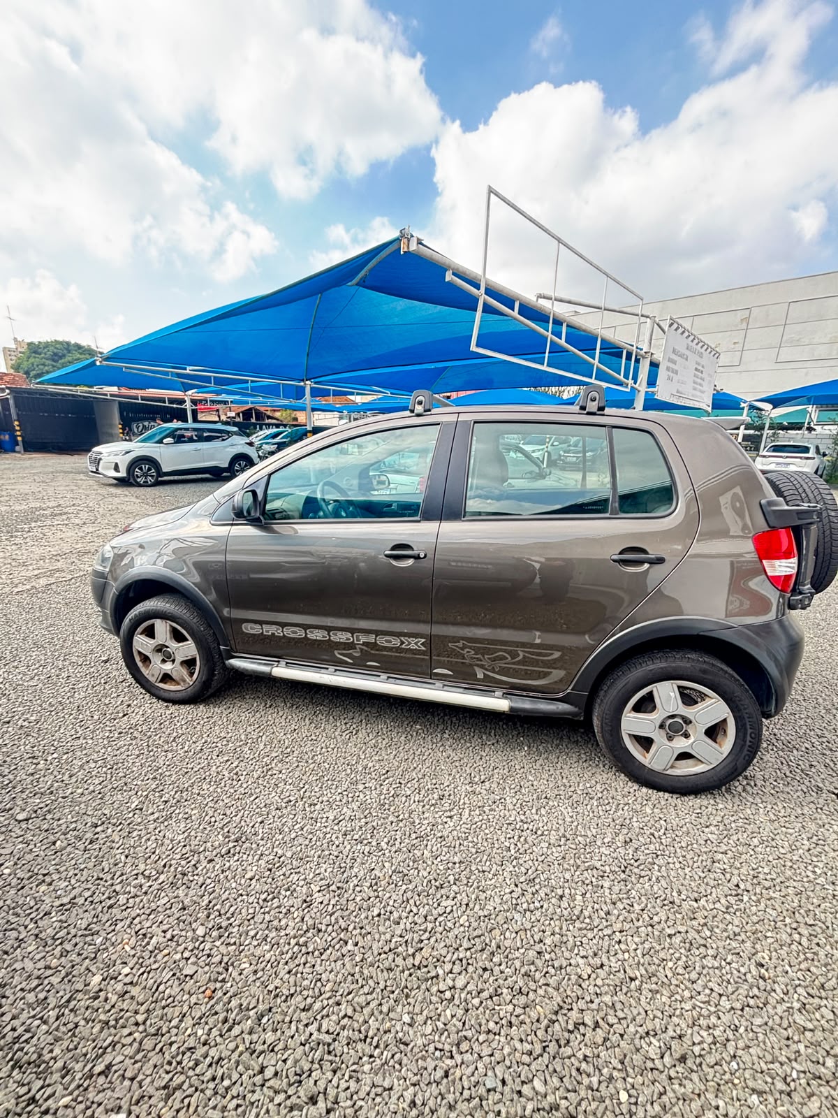 VOLKSWAGEN CROSSFOX