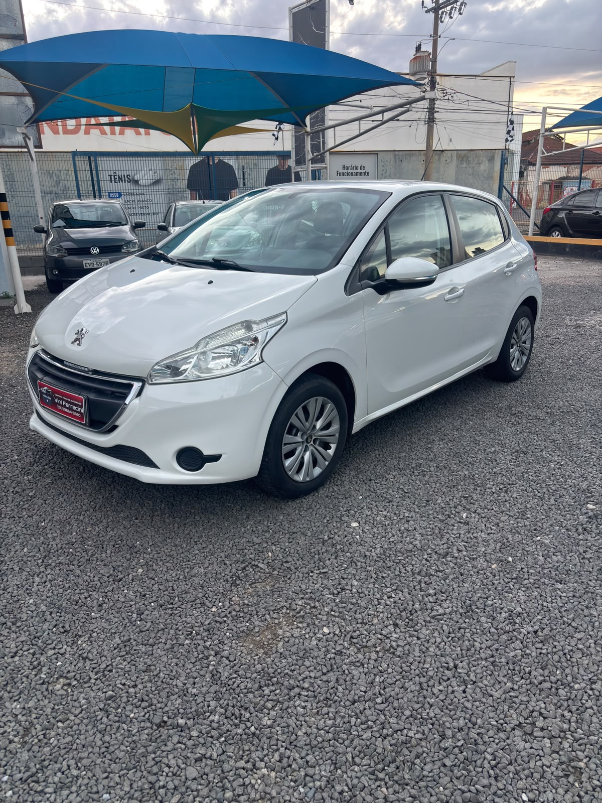 PEUGEOT 208 ACTIVE
