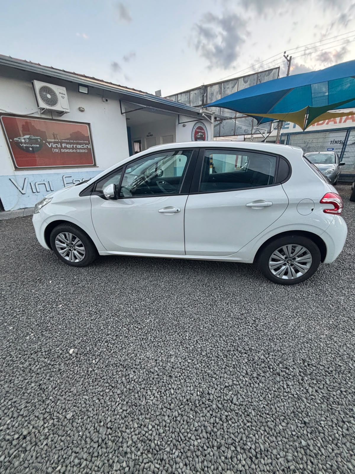 PEUGEOT 208 ACTIVE