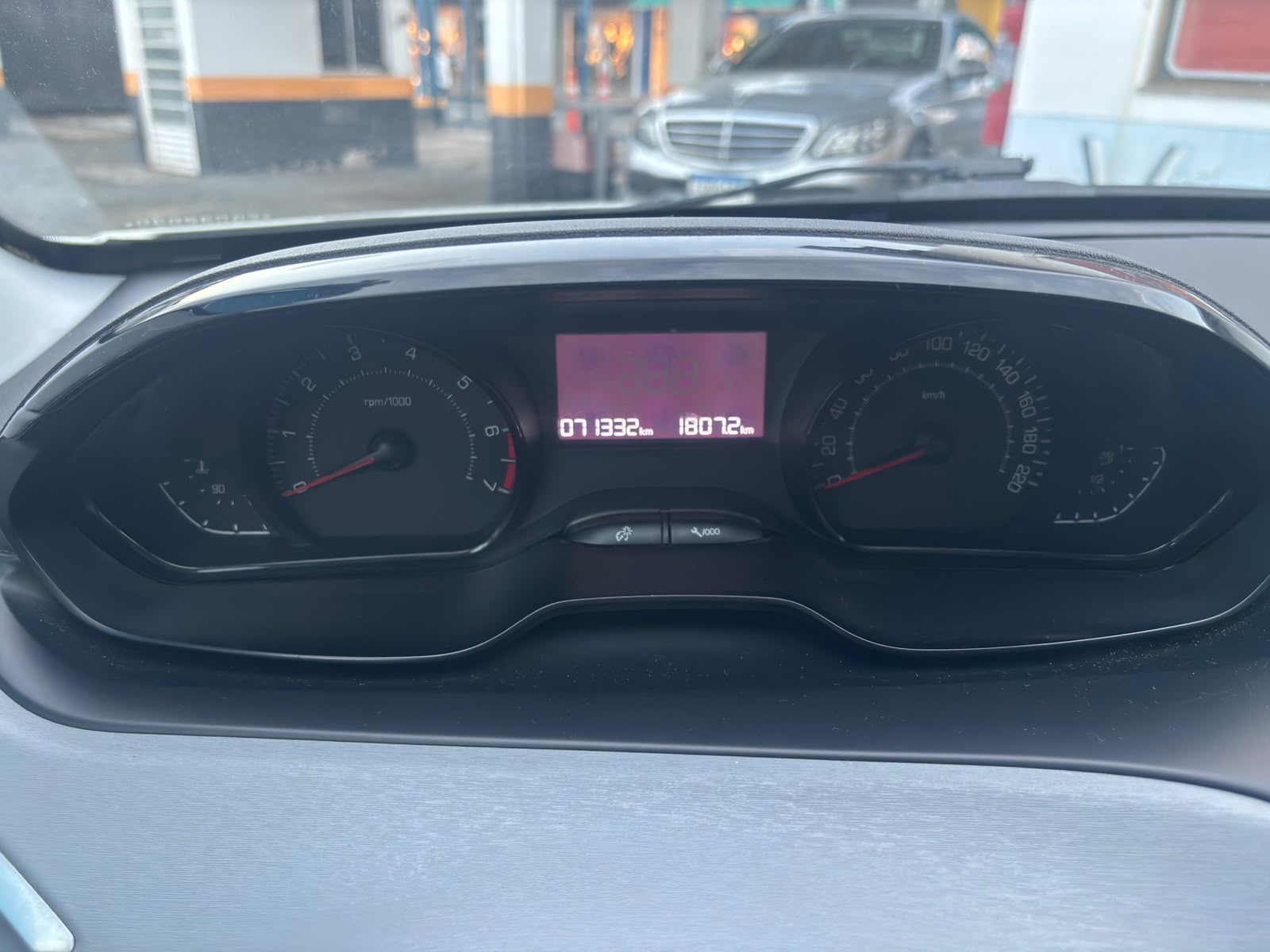 PEUGEOT 208 ACTIVE